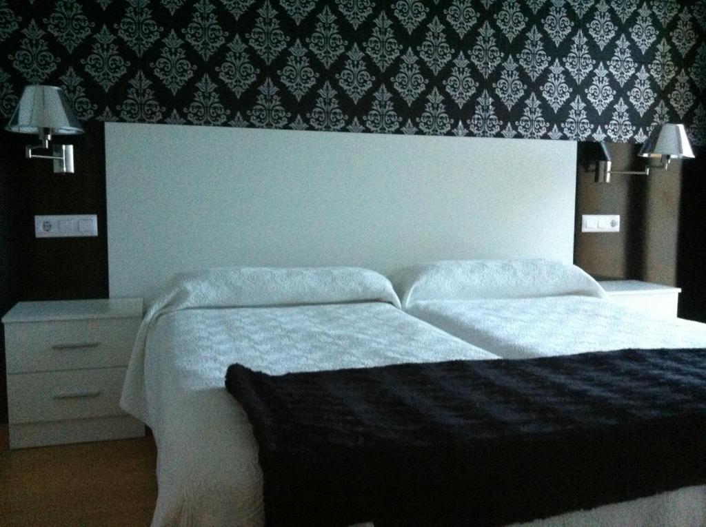 Apartamentos Turisticos Estrella Del Alemar 랑그레 외부 사진